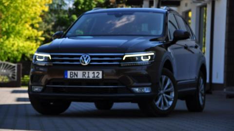 Volkswagen Tiguan II  (190KM) - 85 900  PLN, 2016 - Ostrów Mazowiecka - wyprzedaż | Autoria.pl