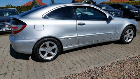 Mercedes-Benz Klasa C W203  (143KM) - 17 700  PLN, 2007 - Gniezno - wyprzedaż | Autoria.pl