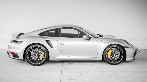 Porsche 911 992  (640KM) - 1 015 000  PLN, 2022 - Katowice - wyprzedaż | Autoria.pl