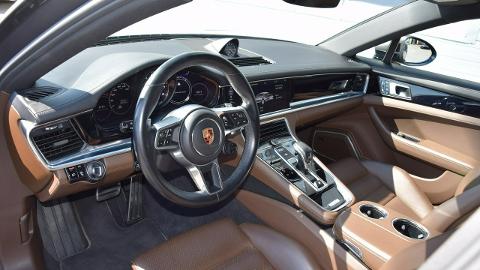 Porsche Panamera (462KM) -  350 000  PLN, 2018 - HRUBIESZÓW - wyprzedaż | Autoria.pl