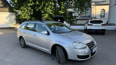 Volkswagen Golf V  (105KM) - 19 800  PLN, 2009 - CHECHŁO - wyprzedaż | Autoria.pl