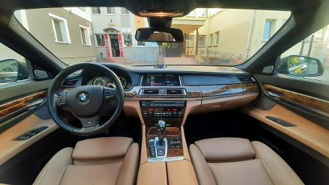 BMW Seria  7 F01  (313KM) - 73 900  PLN, 2014 - Bydgoszcz - wyprzedaż | Autoria.pl