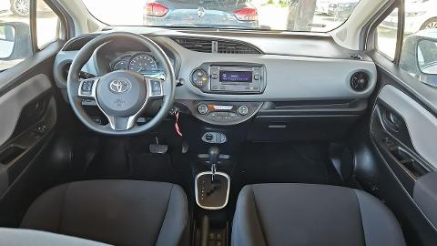 Toyota Yaris III  (75KM) - 39 500  PLN, 2018 - Katowice - wyprzedaż | Autoria.pl