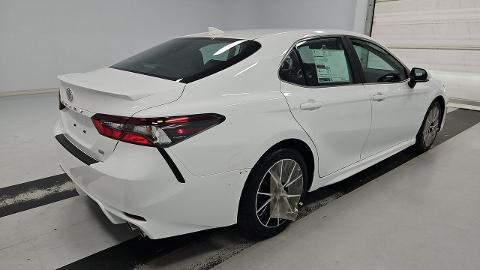 Toyota Camry IX  (203KM) -  112 000  PLN, 2024 - Katowice - wyprzedaż | Autoria.pl