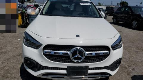 Mercedes-Benz GLA (221KM) - 76 500  PLN, 2021 - wyprzedaż | Autoria.pl