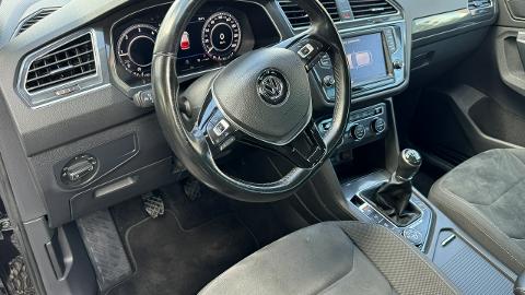 Volkswagen Tiguan II  (150KM) - 89 700  PLN, 2018 - Łodygowice - wyprzedaż | Autoria.pl