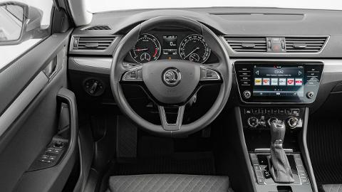 Škoda Superb III  (190KM) - 94 850  PLN, 2019 - Gdańsk - wyprzedaż | Autoria.pl