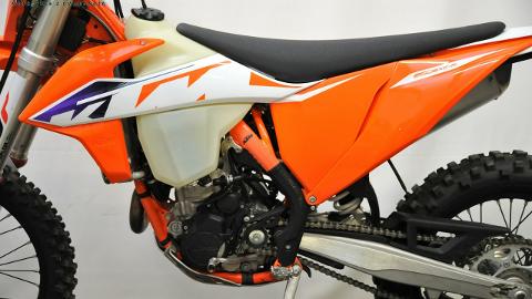 KTM EXC - 38 900  PLN, 2022 - Podkowa Leśna - wyprzedaż | Autoria.pl