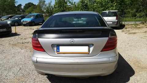 Mercedes-Benz Klasa C W203  (163KM) - 4 699  PLN, 2001 - Fasty - wyprzedaż | Autoria.pl