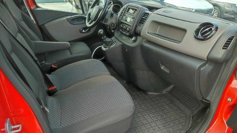 Renault Trafic (121KM) - 49 900  PLN, 2016 - Otwock - wyprzedaż | Autoria.pl