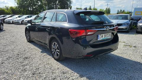 Toyota Avensis III  (152KM) - 56 500  PLN, 2017 - Poznań - wyprzedaż | Autoria.pl