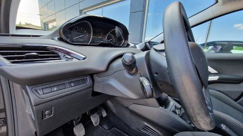 Peugeot 208 1.0 PureTech Access (68KM) - 29 900  PLN, 2015 - Ostrów Wielkopolski - wyprzedaż | Autoria.pl