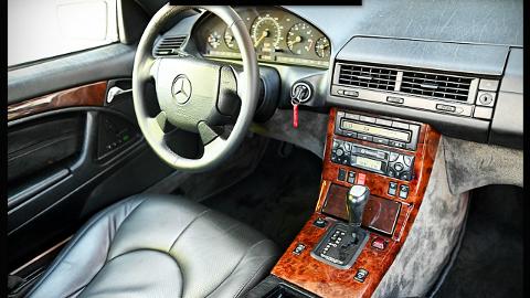 Mercedes-Benz SL R129  (320KM) - 72 900  PLN, 1997 - Banino - wyprzedaż | Autoria.pl