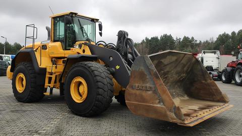 Volvo L 220G (370KM) -  425 000  PLN, 2012 - Widełki - wyprzedaż | Autoria.pl