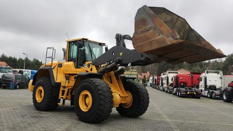 Volvo L 220G (370KM) -  425 000  PLN, 2012 - Widełki - wyprzedaż | Autoria.pl