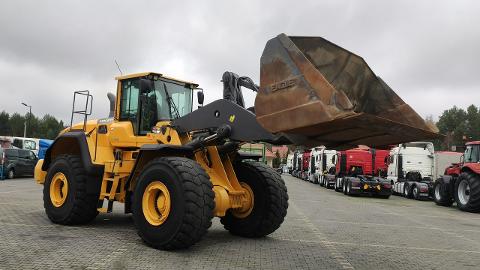 Volvo L 220G (370KM) -  425 000  PLN, 2012 - Widełki - wyprzedaż | Autoria.pl