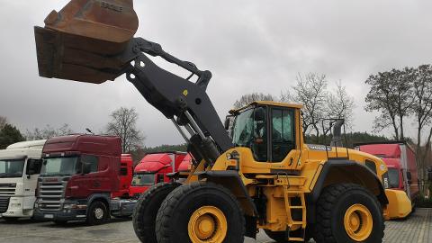 Volvo L 220G (370KM) -  425 000  PLN, 2012 - Widełki - wyprzedaż | Autoria.pl