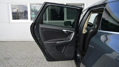 Volvo XC 60 I  (163KM) - 46 900  PLN, 2010 - HRUBIESZÓW - wyprzedaż | Autoria.pl