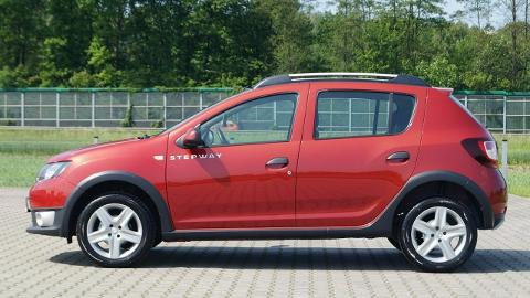 Dacia Sandero Stepway II  (90KM) - 37 900  PLN, 2015 - Goczałkowice-Zdrój - wyprzedaż | Autoria.pl