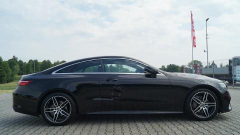 Mercedes-Benz Klasa E W213  (194KM) -  149 900  PLN, 2017 - Goczałkowice-Zdrój - wyprzedaż | Autoria.pl