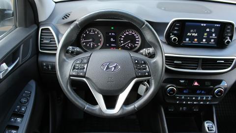 Hyundai Tucson III  (132KM) - 82 900  PLN, 2018 - Piotrków Trybunalski - wyprzedaż | Autoria.pl