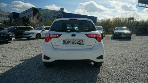 Toyota Yaris III  (74KM) - 38 600  PLN, 2017 - Poznań - wyprzedaż | Autoria.pl