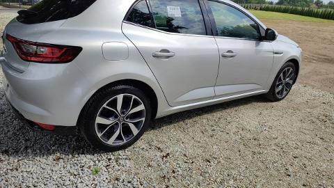 Renault Megane IV  (132KM) - 46 900  PLN, 2017 - PLESZEW - wyprzedaż | Autoria.pl