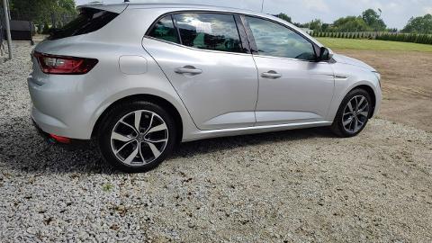 Renault Megane IV  (132KM) - 46 900  PLN, 2017 - PLESZEW - wyprzedaż | Autoria.pl