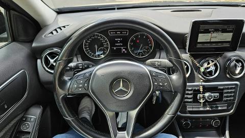 Mercedes-Benz Klasa A W176  (122KM) - 49 999  PLN, 2013 - Szczecin - wyprzedaż | Autoria.pl