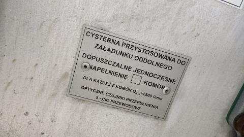 MAN TGA 26.400 Autocysterna z Dystrybucją Ważne TDT (400KM) -  165 000  PLN, 2007 - Widełki - wyprzedaż | Autoria.pl