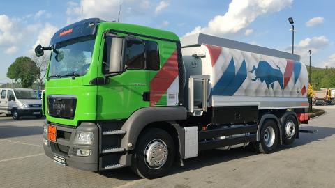 MAN TGA 26.400 Autocysterna z Dystrybucją Ważne TDT (400KM) -  165 000  PLN, 2007 - Widełki - wyprzedaż | Autoria.pl