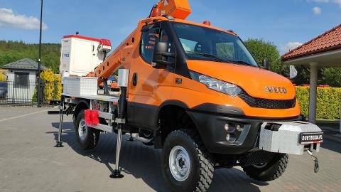 Iveco Daily 55-170 4x4 Zwyżka 20 metrów Bumar WISS PTM-20E Unikat (170KM) -  658 000  PLN, 2016 - Widełki - wyprzedaż | Autoria.pl