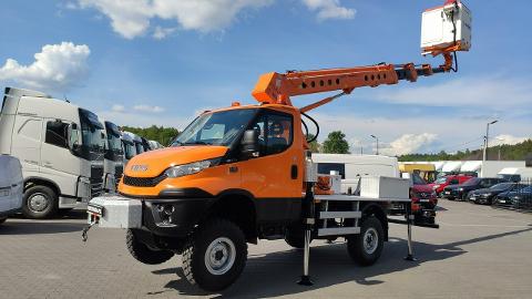 Iveco Daily 55-170 4x4 Zwyżka 20 metrów Bumar WISS PTM-20E Unikat (170KM) -  658 000  PLN, 2016 - Widełki - wyprzedaż | Autoria.pl