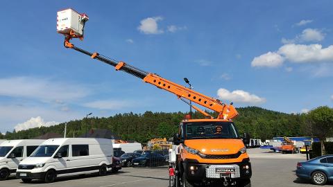 Iveco Daily 55-170 4x4 Zwyżka 20 metrów Bumar WISS PTM-20E Unikat (170KM) -  658 000  PLN, 2016 - Widełki - wyprzedaż | Autoria.pl