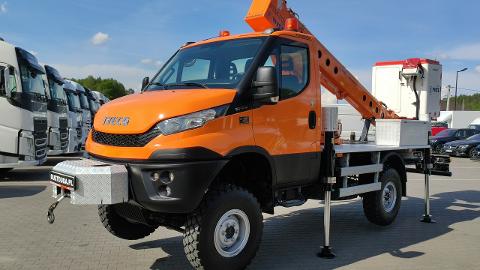 Iveco Daily 55-170 4x4 Zwyżka 20 metrów Bumar WISS PTM-20E Unikat (170KM) -  658 000  PLN, 2016 - Widełki - wyprzedaż | Autoria.pl