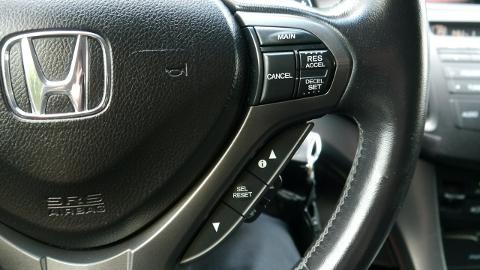 Honda Accord VIII  (150KM) - 43 800  PLN, 2014 - CZĘSTOCHOWA - wyprzedaż | Autoria.pl