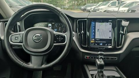 Volvo XC 60 II  (140KM) - 99 900  PLN, 2018 - Otwock - wyprzedaż | Autoria.pl