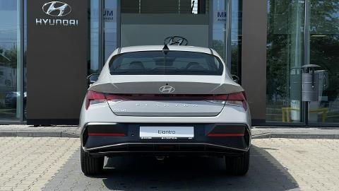 Hyundai Elantra VII  (123KM) -  111 900  PLN, 2024 - Piotrków Trybunalski - wyprzedaż | Autoria.pl