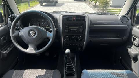 Suzuki Jimny (85KM) - 48 900  PLN, 2011 - Chechło - wyprzedaż | Autoria.pl