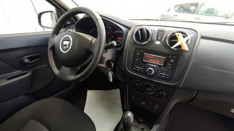 Dacia Sandero II  (75KM) - 24 400  PLN, 2015 - Racibórz - wyprzedaż | Autoria.pl