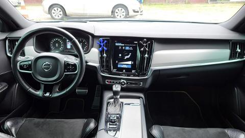 Volvo S90 II  (320KM) -  134 900  PLN, 2017 - Warszawa - wyprzedaż | Autoria.pl