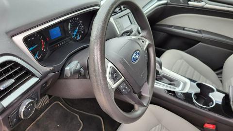 Ford Fusion (220KM) - 45 900  PLN, 2016 - Warszawa - wyprzedaż | Autoria.pl