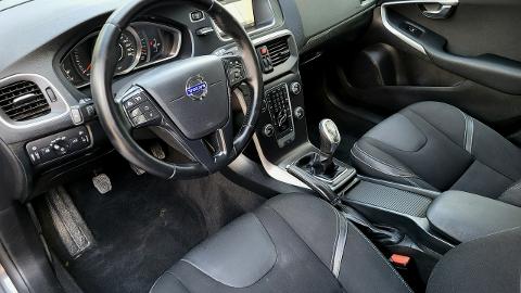 Volvo V40 II  (115KM) - 38 900  PLN, 2013 - Jatutów - wyprzedaż | Autoria.pl