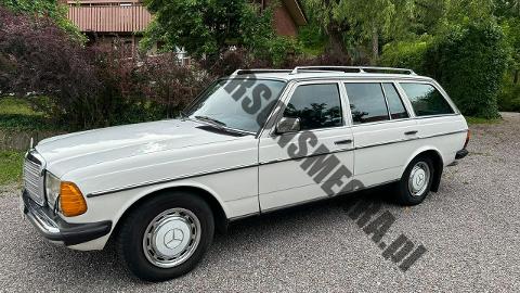 Mercedes-Benz inny (109KM) - 54 700  PLN, 1985 - Kiczyce - wyprzedaż | Autoria.pl