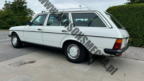 Mercedes-Benz inny (109KM) - 54 700  PLN, 1985 - Kiczyce - wyprzedaż | Autoria.pl