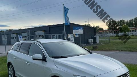 Volvo V60 I  (245KM) - 68 350  PLN, 2018 - Kiczyce - wyprzedaż | Autoria.pl