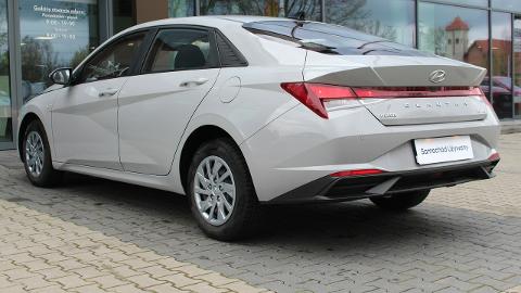 Hyundai Elantra VI  (123KM) - 71 900  PLN, 2021 - Piotrków Trybunalski - wyprzedaż | Autoria.pl