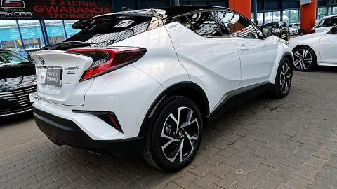 Toyota C-HR (122KM) - 86 900  PLN, 2017 - Mysłowice - wyprzedaż | Autoria.pl