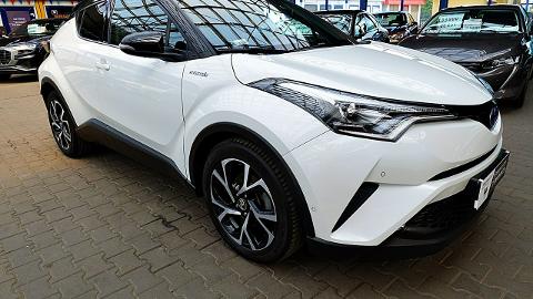 Toyota C-HR (122KM) - 86 900  PLN, 2017 - Mysłowice - wyprzedaż | Autoria.pl