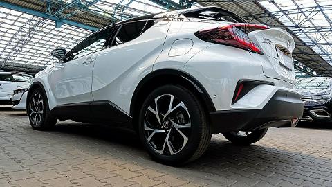 Toyota C-HR (122KM) - 86 900  PLN, 2017 - Mysłowice - wyprzedaż | Autoria.pl